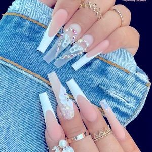 Meet your Posher, Nayomi